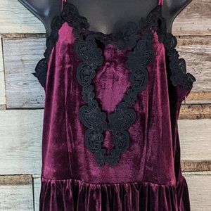 Romeo & Juliet Couture Dresses - Romeo & Juliet Couture Velvet Gothic Dress NWT Romeo & Juliet Couture Dresses - Romeo & Juliet Couture Velvet Gothic Dress NWT